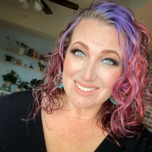 Meet your Posher, Raeann